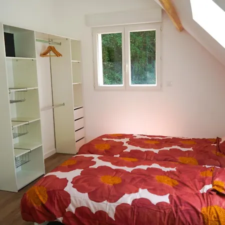 Les Tilleuls, Gite Familial Avec Jardin Et Piscine Partages